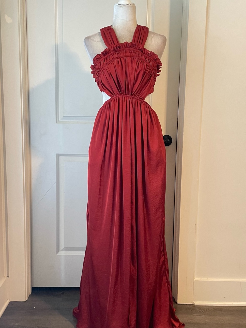 Needle and Thread Pandora Elegant Red Halter Cut Out Maxi Gown Dress Sz XXS